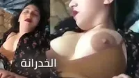 سكس مغربي كيرفي تسيب اولادها خارج الغرفة و تدخل عشيقها يركبها و ينيك فيها بدون ما حد يحس عليهم
